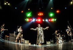 Keistuolių teatre i&scaron;dalinti tradiciniai &bdquo;Zenonai&ldquo;
