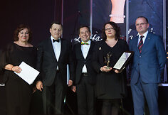 &bdquo;Investors&lsquo; Forum&ldquo; apdovanojimų akimirka