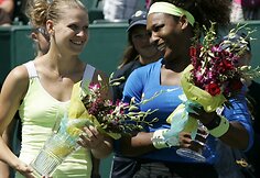 Lucie &Scaron;afaržova ir Serena Williams