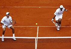 Carloso Berlocqas ir Eduardo Schwankas