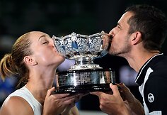 Kroato ir kanadietės duetas triumfavo &bdquo;Australian Open&ldquo; mi&scaron;rių porų turnyre