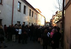 Užupyje pakabinta dar viena Konstitucija.