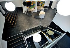 „RE/MAX“ ir „Vero Cafe“ viename biure