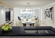 Pearl House