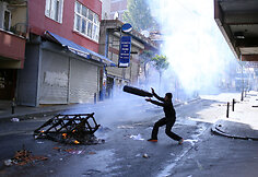 Turkijos policija Stambule vaikė Gegužės 1-osios protestus