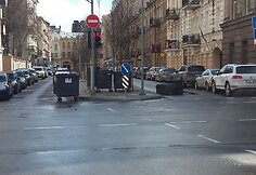 Konteineriai &Scaron;ermuk&scaron;nių gatvėje