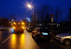 Dėl stovinčio automobilio autobusas negalėjo pravažiuoti Taikos g.