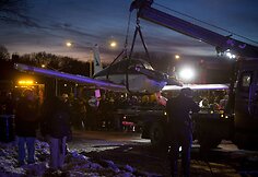 Niujorke ant autostrados nusileido lėktuvas