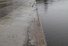 Neries pakrantės slūgstant vandeniui