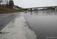 Neries pakrantės slūgstant vandeniui