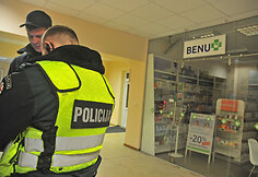 &bdquo;Benu&ldquo; vaistinės patalpose V.Sirokomlės g. keičiamos spynos.
