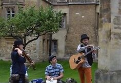Kauno roko grupės &bdquo;The Moon Band&ldquo; koncertinis turnė Didžiojoje Britanijoje