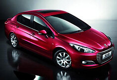 &bdquo;Peugeot 308&ldquo; sedanas