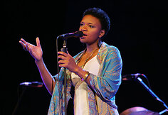 Lizza Wright