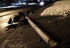 Kaune nuverstas kelio ženlas