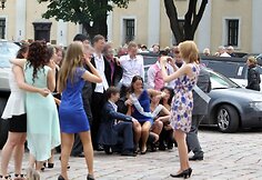 Moksleiviai &scaron;venčia Kauno rotu&scaron;ės aik&scaron;tėje