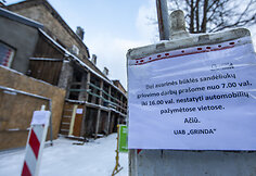 Avarinės būklės mūriniai sandėliukai Šv. Stepono gatvėje