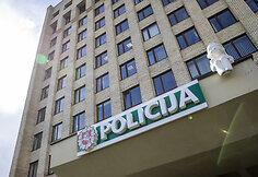 Pareigūnų profsąjungų piketas priešais Policijos departamento pastatą