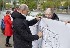 Pareigūnų profsąjungų piketas priešais Policijos departamento pastatą