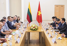 Vidaus reikalų ministras Eimutis Misiūnas susitiko su Vietnamo vie&scaron;ojo saugumo ministru ir jo delegacija