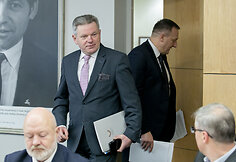 Jaroslavas Narkevičius, Vladislavas Kondratovičius