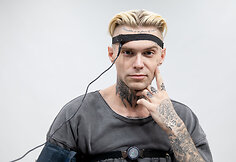 Laidoje &bdquo;Melo detektorius&ldquo; Gediminas Melnikas -Mad money su drauge Deimante .