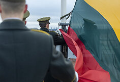 Naujos Lietuvos valstybės vėliavos iškėlimo ceremonija