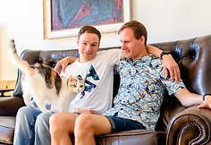 Algirdas ir Remigijus Gataveckai ir jų katytė Kisa