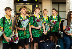 Lietuvos U16 vaikinų rinktinės sutiktuvės Vilniaus oro uoste