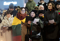 Lietuvos valstybės atkūrimo dienai paminėti simbolinių laužų ceremonija