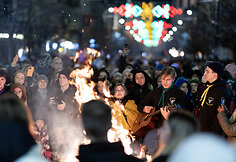 Lietuvos valstybės atkūrimo dienai paminėti simbolinių laužų ceremonija