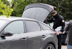 Fortunatas Dirginčius su pareigūnais paliko NMA pastatą