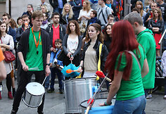 &bdquo;Drum2gether&ldquo; akimirka