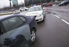 „Toyota Yaris“ ir „Subaru Legacy“ avarija