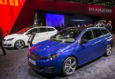 &bdquo;Peugeot&ldquo; stendas Frankfurto automobilių parodoje