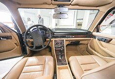 „Mercedes Benz 560 SEL“