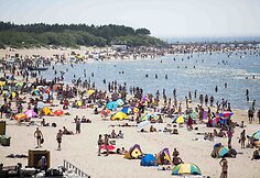 Poilsiautojai Palangos paplūdimyje