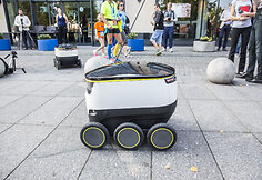 Estijos startuolio &bdquo;Starship Technologies&ldquo; gatvės robotai