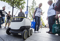 Estijos startuolio &bdquo;Starship Technologies&ldquo; gatvės robotai
