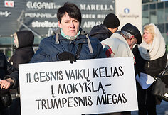 Senamiesčio mokyklos bendruomenės protesto akcija