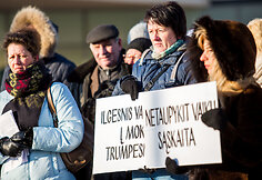 Senamiesčio mokyklos bendruomenės protesto akcija