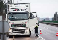 Rytinis kelių policijos reidas