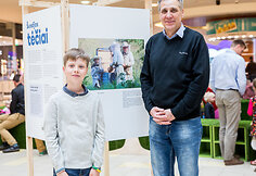 Fotografijų konkurso #Lietuvi&scaron;kiTėčiai I vietos laimėtojas Vytautas Navickas su sūnumi Mantautu.