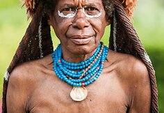 Lanu ir Dani genčių moterys (Papua provincija, Indonezija)