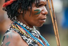 Lanu ir Dani genčių moterys (Papua provincija, Indonezija)