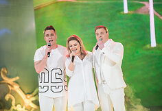 Beata Nicholson ir Du Donatai