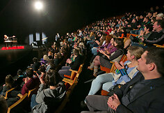 Keistuolių teatro naujo sezono atidarymo akimirka