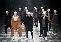 Lilijos Larionovos kolekcija &bdquo;State Trooper/White horses&ldquo;