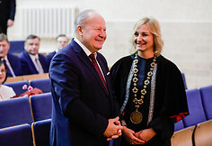 LSU Garbės daktaro regalijų suteikimo Arvydui Saboniui ir Valerijui Makūnui ceremonija