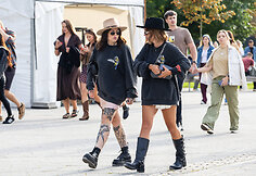 Gerbėjai renkasi į Post Malone koncertą Kaune